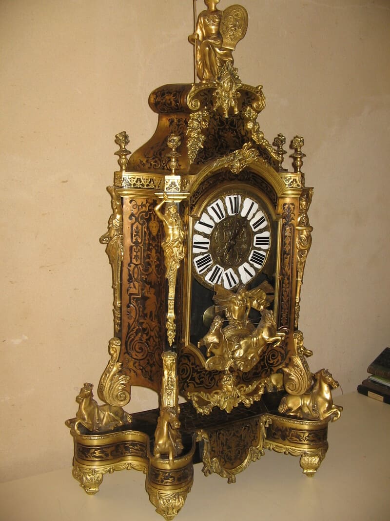 Restauration de meubles Eperrais